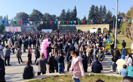 Biləsuvarda keçirilən Hind Quşu Festivalında Dövlət Bayrağımıza hörmətsizlik iddiası narazılıq yaradıb