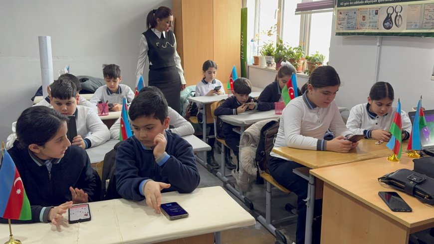 “İngilis dili üzrə bilik və bacarıqların tətbiq vasitəsilə inkişaf etdirilməsi” layihəsi çərçivəsində təlimlər başlayıb