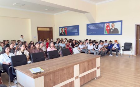 ““FunEasyLearn” tətbiqinin köməyi ilə şagirdlərin ingilis dili üzrə bacarıqlarının inkişaf etdirilməsi” adlı layihənin bağlanışı olub